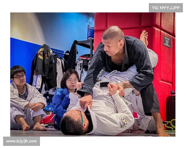 俄美格斗名将正式确认参赛横琴综合格斗公开赛90kg以上级别重量级对决